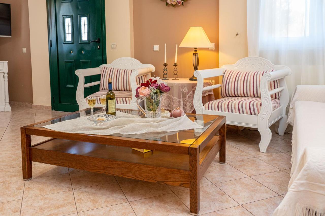 Artemis Superb 2 Bedroom Apartment 700 M Away From The Beach Миния Экстерьер фото