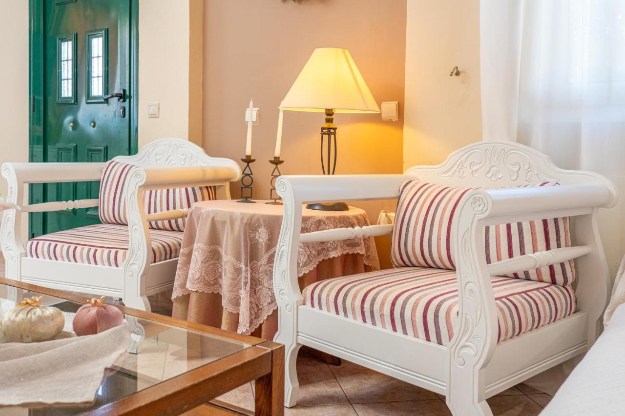 Artemis Superb 2 Bedroom Apartment 700 M Away From The Beach Миния Экстерьер фото