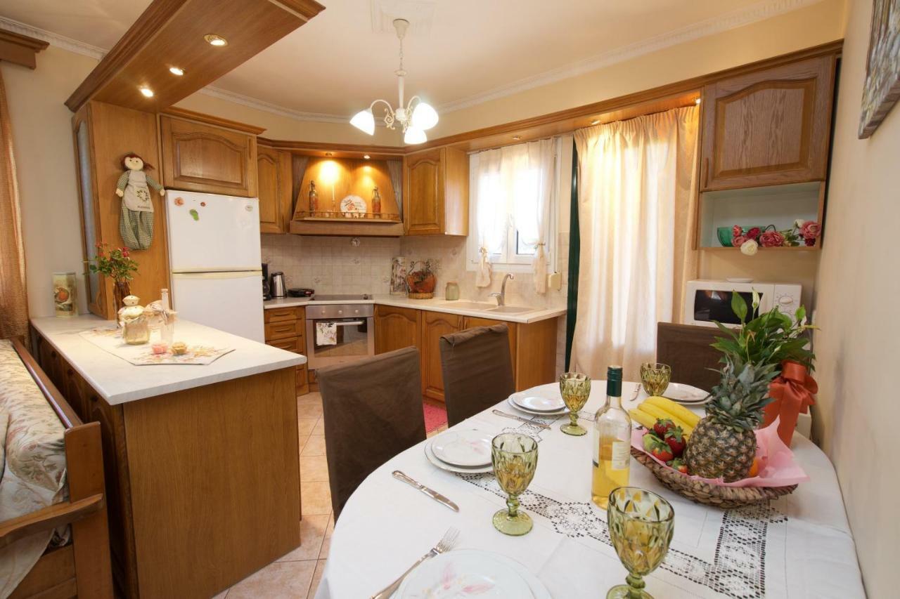 Artemis Superb 2 Bedroom Apartment 700 M Away From The Beach Миния Экстерьер фото