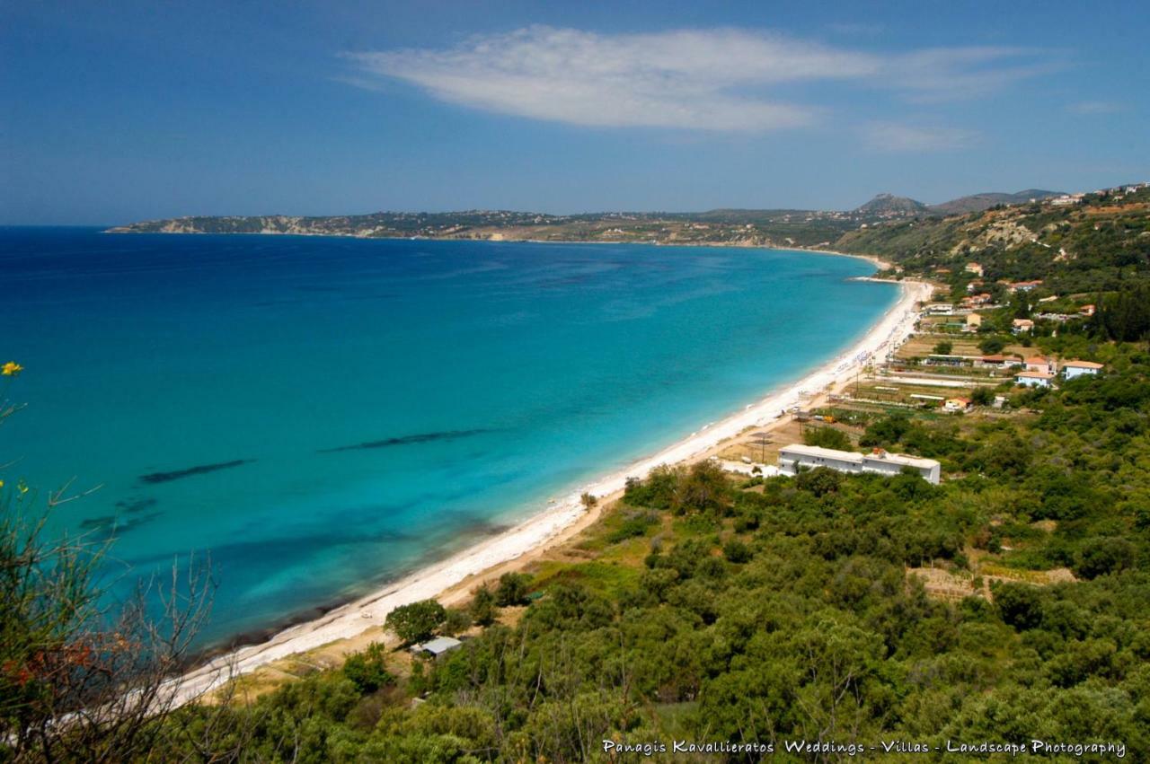 Artemis Superb 2 Bedroom Apartment 700 M Away From The Beach Миния Экстерьер фото